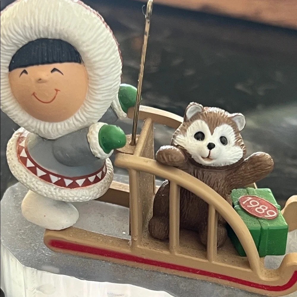 Vintage 1989 Hallmark Holiday Ornament Frosty Friends #10